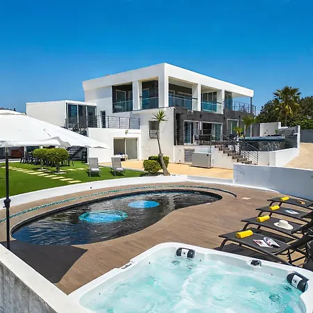 וילה Tahiti - Com Vista Mar, Piscina Infinita E Jacuzzi Em
